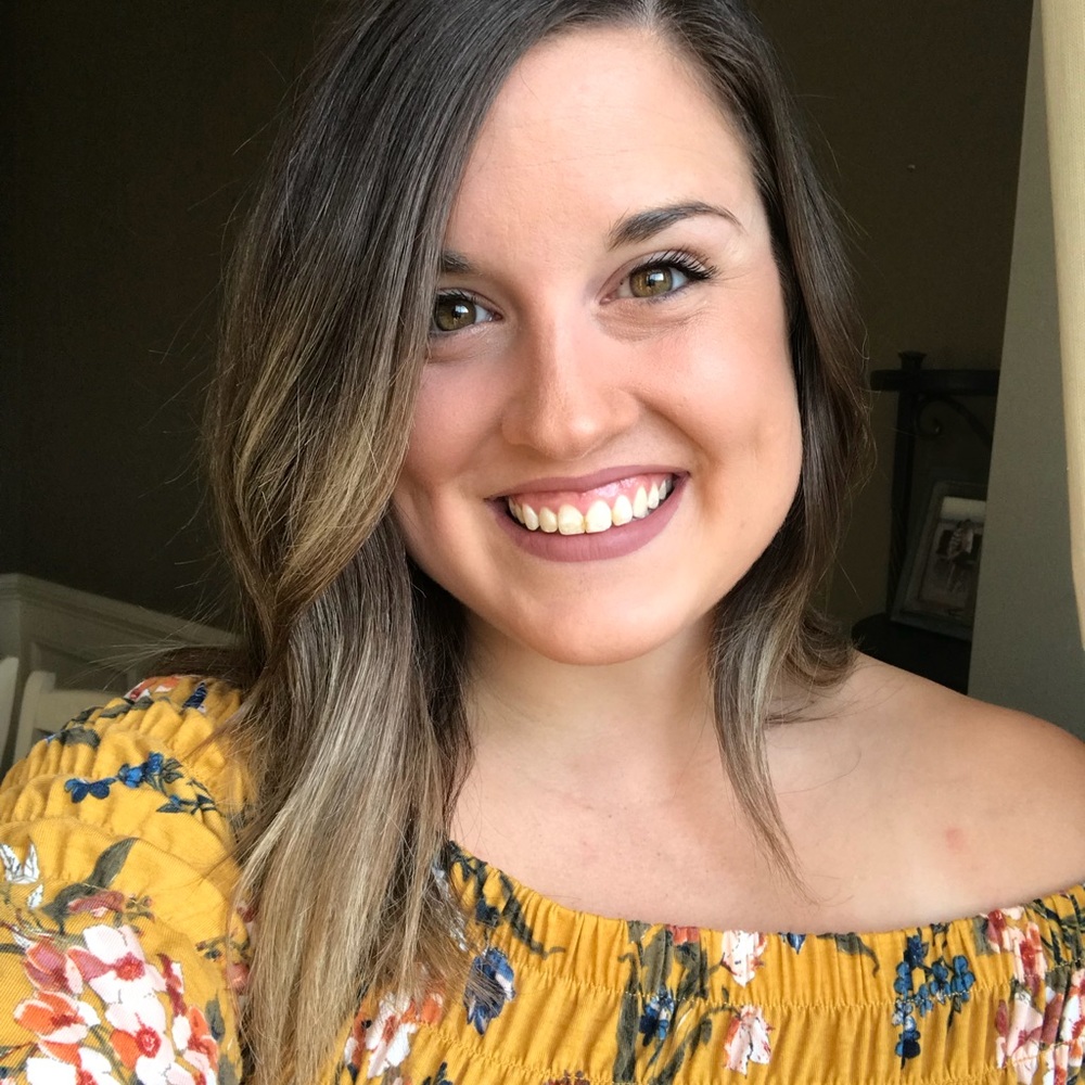 Meet your Posher, Olivia